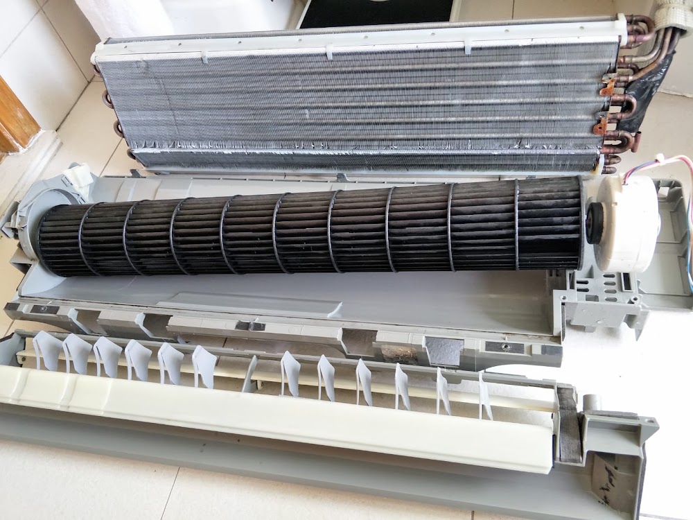Cheap Aircon Service, Chemical Wash & Overhaul, VRV System Singapore